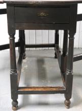 18TH CENTURY DROP LEAF TABLE