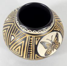 STEVE SMITH TALKING EARTH VASE