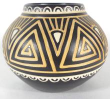 STEVE SMITH TALKING EARTH VASE