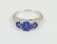 LADIES' TANZANITE RING