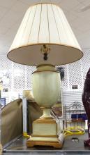 PAIR OF DECORATOR TABLE LAMPS