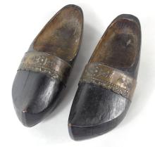 DUTCH CLOGS