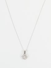 DIAMOND PENDANT NECKLACE