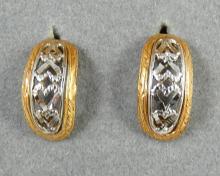 PAIR GOLD EARRINGS