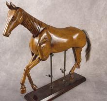 ARTICULATED WOODEN HORSE FIGURE