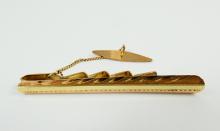 GOLD TIE BAR