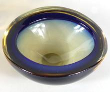 ART GLASS BOWL & VASE