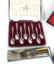 CASED SETS OF CUTLERY