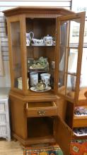 MODERN CORNER CABINET