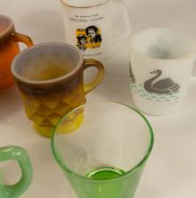 VINTAGE GLASSES AND MUGS