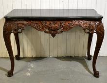 CONSOLE TABLE