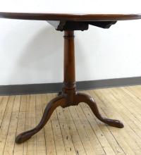 MAHOGANY TILT-TOP TABLE