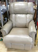 LA-Z-BOY LEATHER RECLINER