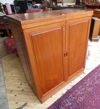 CHINESE ROSEWOOD BAR CABINET