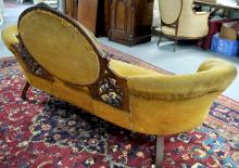 VICTORIAN SETTEE