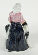 DOULTON "COUNTRY MAID"