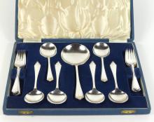 ANTIQUE ENGLISH DESSERT SET