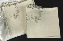 21 PIECES OF LINEN/COTTON NAPKINS