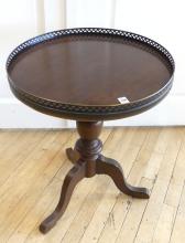 PEDESTAL WINE TABLE