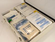 VINTAGE FIRST AID KIT