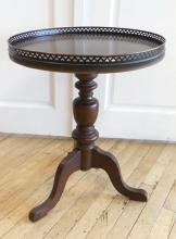 PEDESTAL WINE TABLE