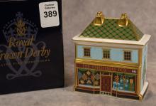 ROYAL CROWN DERBY "THE CHRISTMAS BOX" PAPERWEIGHT