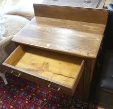 OAK WASHSTAND