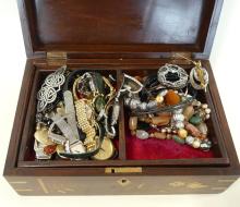 JEWELLERY BOX WITH CONTENTS