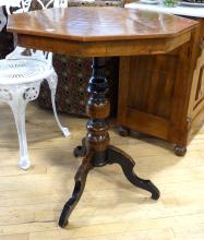 MARQUETRY INLAY PEDESTAL LAMP TABLE