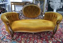 VICTORIAN SETTEE