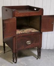 GEORGIAN WASHSTAND