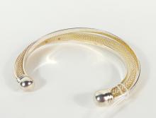 DESIGNER OPEN END BRACELET