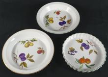 3 ENGLISH EVESHAM BAKING DISHES