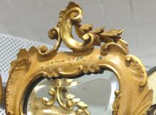 THREE-PANEL TABLE TOP MAKE-UP MIRROR