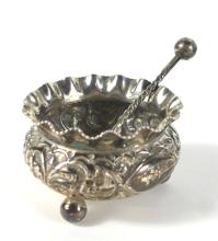 VICTORIAN SILVER SALTS IN ORIGINAL PRESENTATION CASE