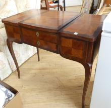 FRENCH VANITY DESK