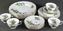 29-PIECE SCOTTISH THISTLE DINNER SET