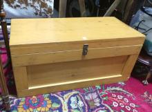 PINE TOOL CHEST