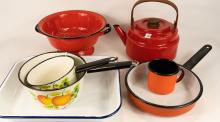 VINTAGE ENAMELWARE