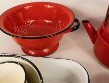 VINTAGE ENAMELWARE