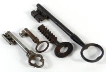 ANTIQUE KEYS