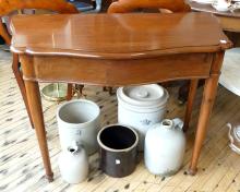 VICTORIAN CONSOLE TABLE