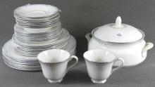 ROYAL DOULTON DINNERWARE