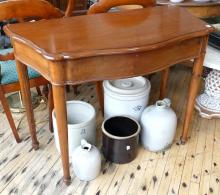 VICTORIAN CONSOLE TABLE