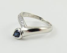 DESIGNER SAPPHIRE & DIAMOND RING