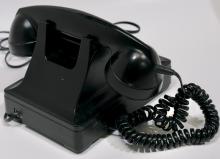 VINTAGE TELEPHONE