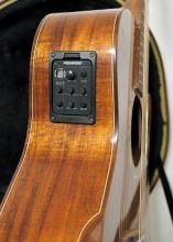 WASHBURN GUITAR