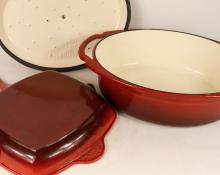 ENAMEL CAST IRON CASSEROLE AND SKILLET