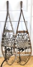 PAIR VINTAGE SNOWSHOES