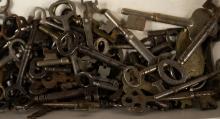 ANTIQUE KEYS